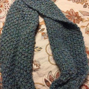 blue/green/gray infinity scarf